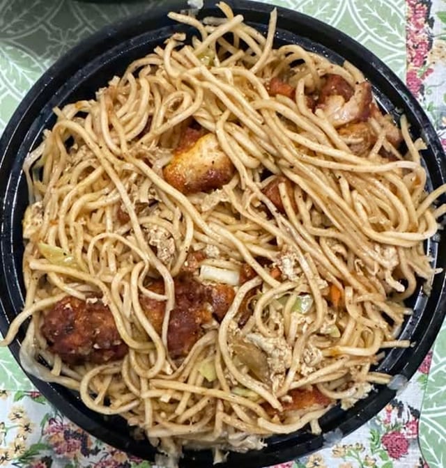 Chicken Schezwan Fried Rice.